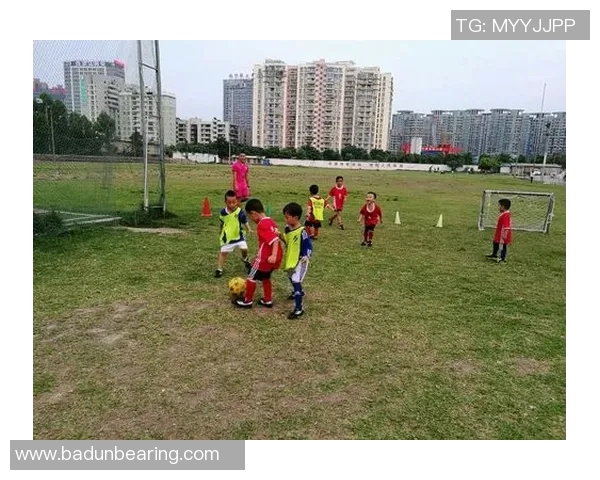 运动最新数据周静独家揭秘足球成功秘诀与背后故事分享